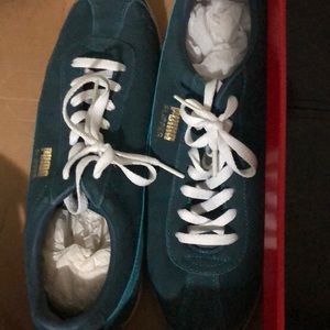 Blue Puma Sneakers